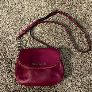 *SOLD*  Michael KORS Crossbody bag